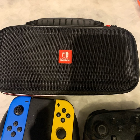 Nintendo switch - Picture 7 of 7